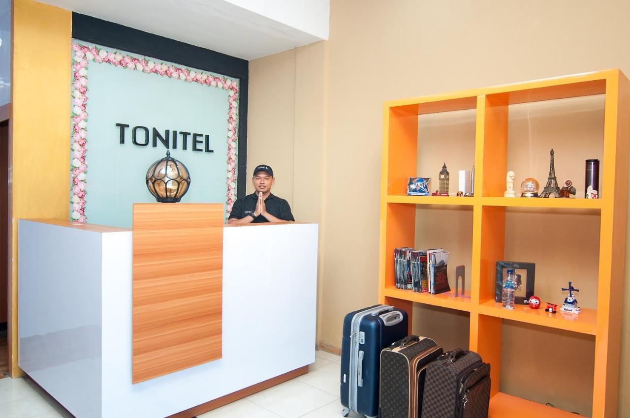 Tonitel Hotel Malioboro Yogyakarta Exterior photo