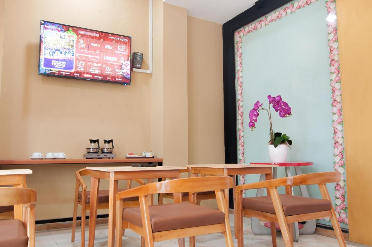Tonitel Hotel Malioboro Yogyakarta Exterior photo